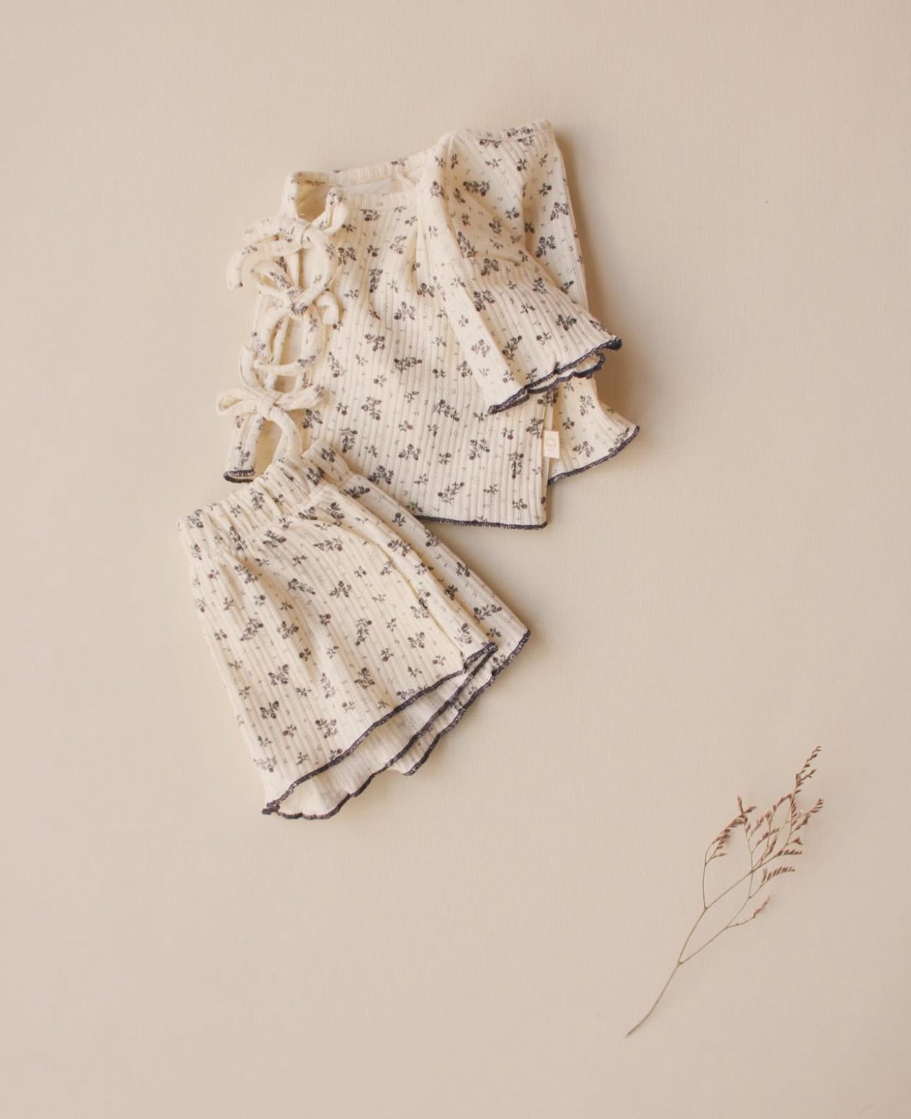 WILDFLOWER TIE-FRONT SET