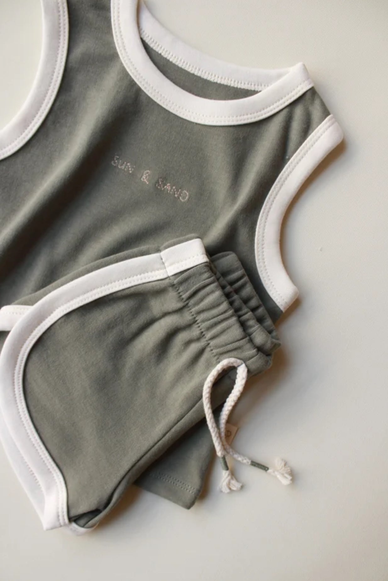 KHAKI UNISEX SUN & SAND SHORTS SET