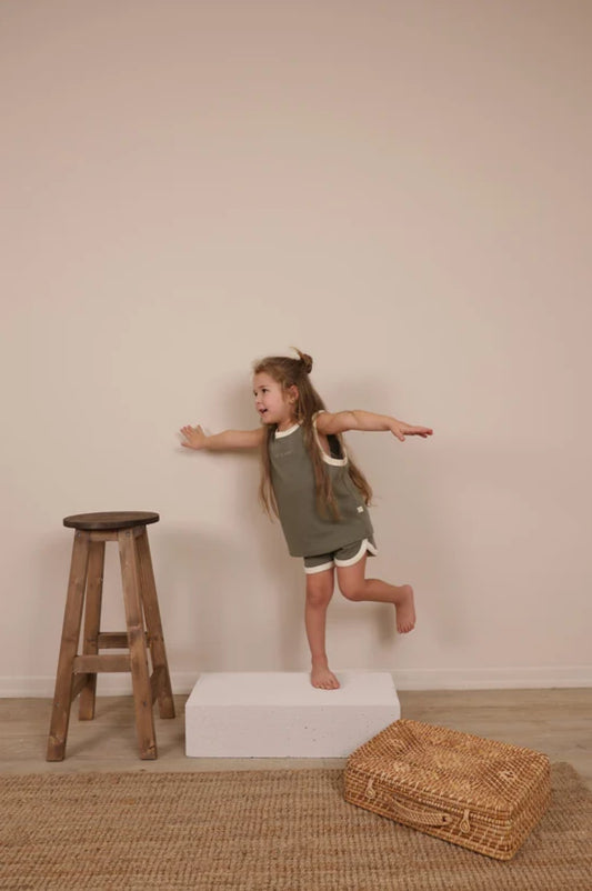 KHAKI UNISEX SUN & SAND SHORTS SET